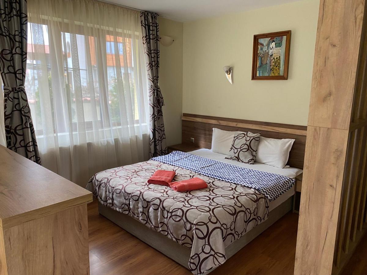 Kot Garden Guest House ساباريفا بانيا المظهر الخارجي الصورة