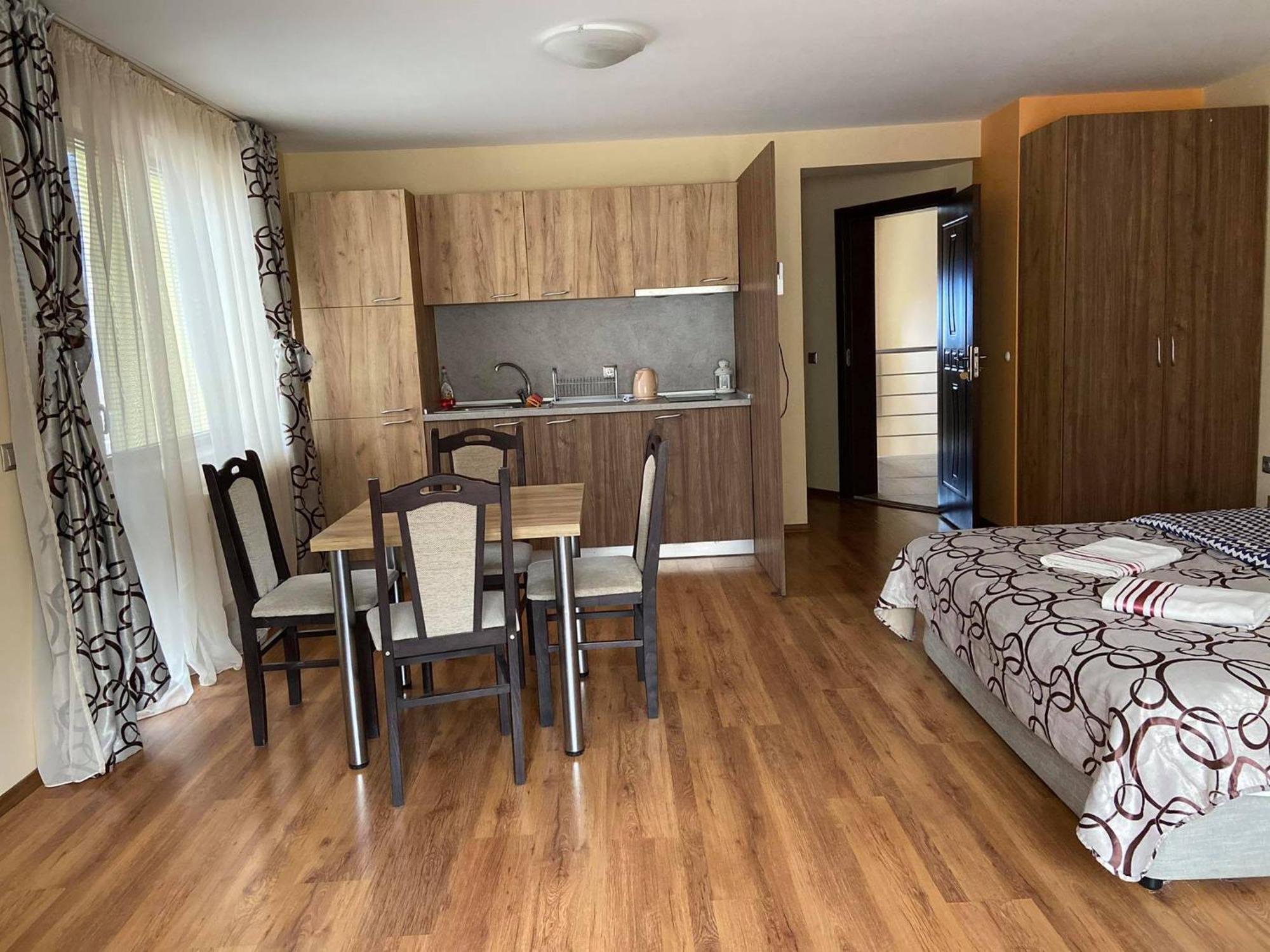 Kot Garden Guest House ساباريفا بانيا المظهر الخارجي الصورة