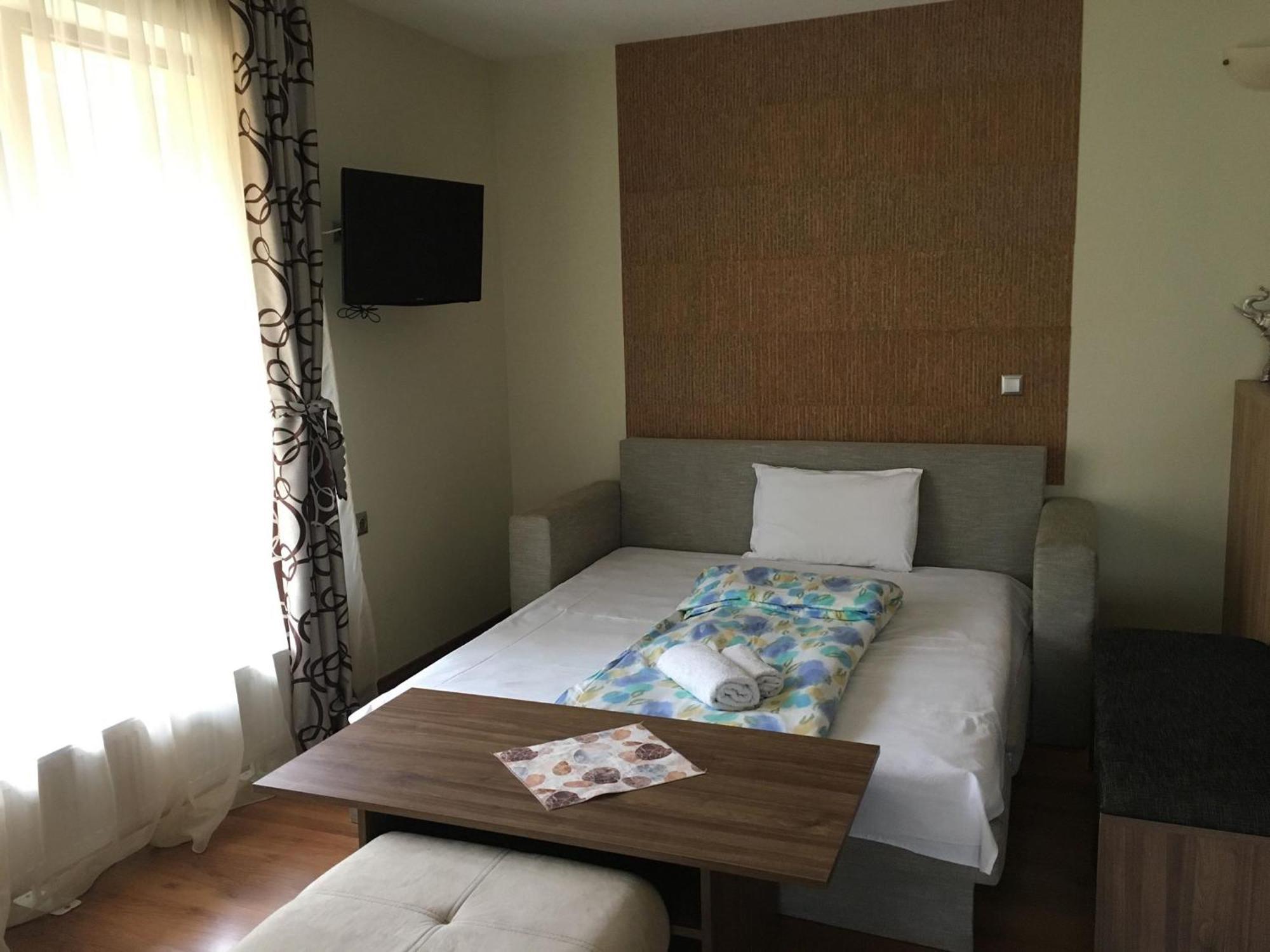 Kot Garden Guest House ساباريفا بانيا المظهر الخارجي الصورة