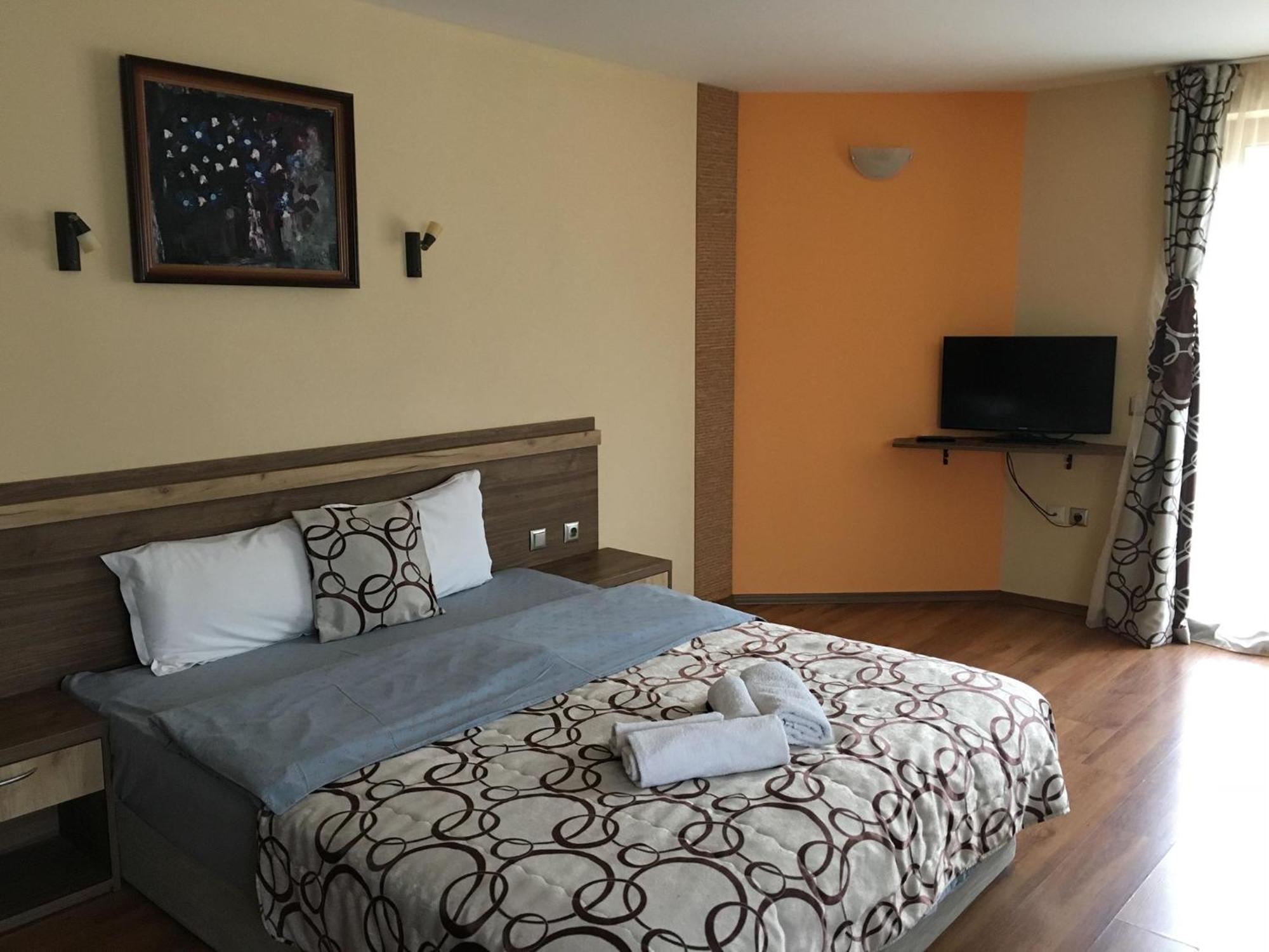 Kot Garden Guest House ساباريفا بانيا المظهر الخارجي الصورة